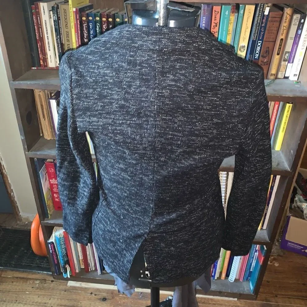 Banana Republic professional black & white stretchy 4 blazer
